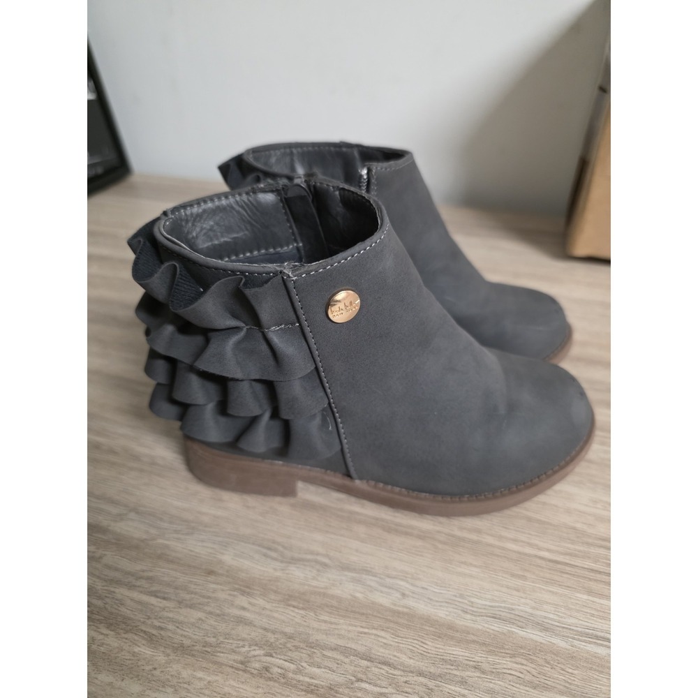 Nicole Miller Ruffle Bootie‎ Baby Girls Size 9 Gray Shimmer Side Zip